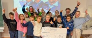 Mehr über den Artikel erfahren OGS – Spende an unsere Partnerschule in Nepal